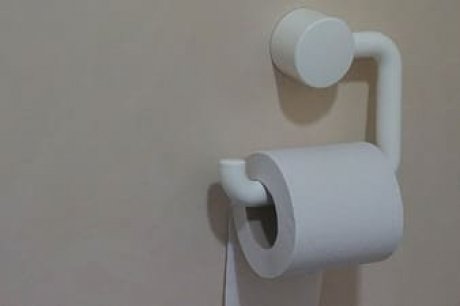 Eine Rolle Toilettenpapier als Symbol für das Them